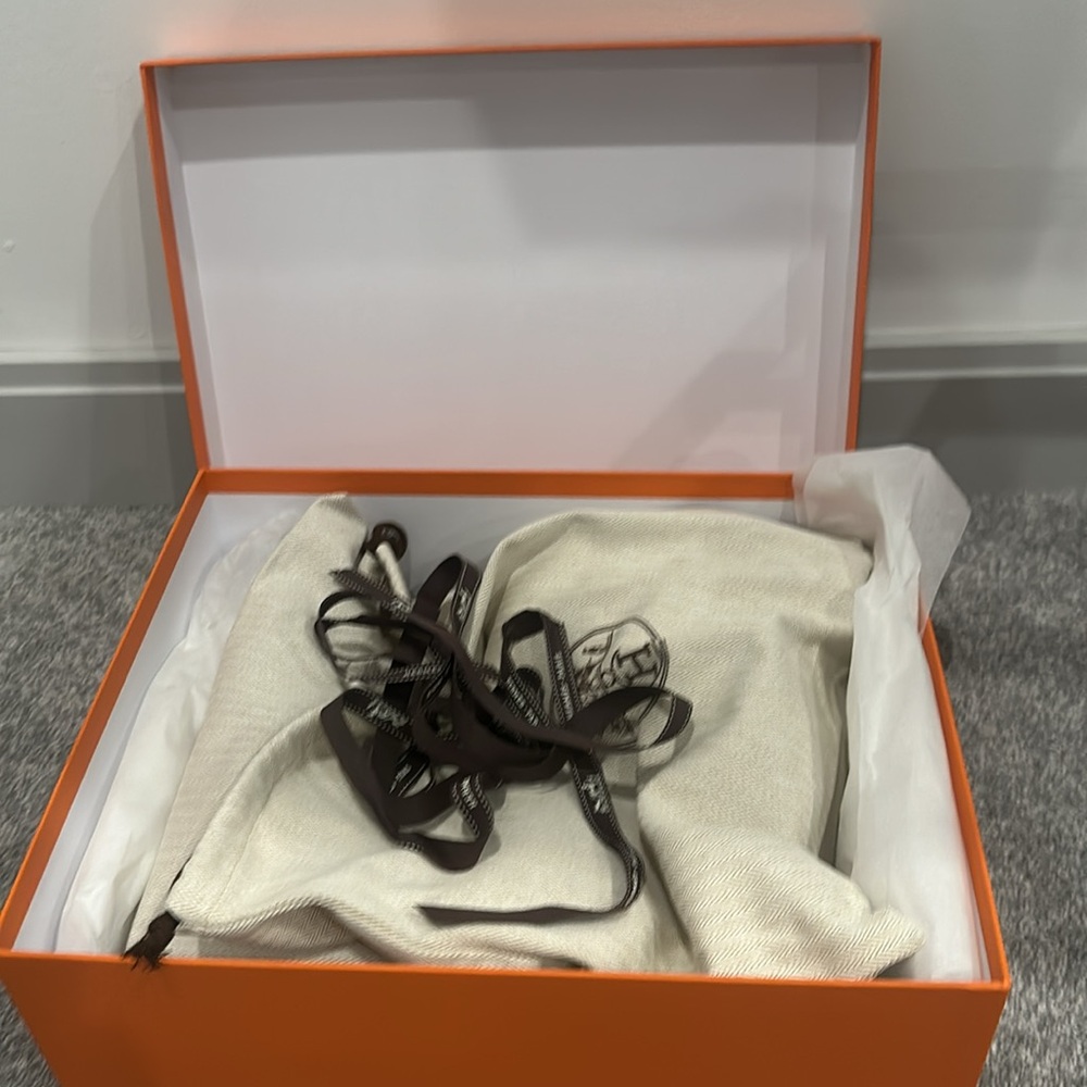 Authentic Hermes ankle boots - Picture 9 of 9